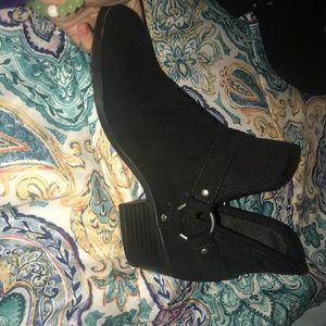 Forever 21 Buckle ankle booties